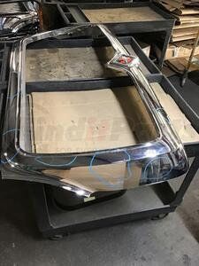 3613675C94-B by NAVISTAR - GRILLE SURROUND ASSY CHROME 7300|7400|7500|7600| -|- GRP 9-GRILLES (3980) (New Blemished)