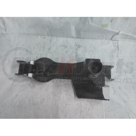 2605838C1 by NAVISTAR - INTERNATIONAL BRACKET MOUNT CAB