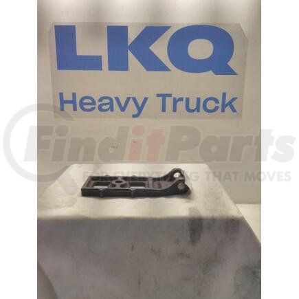 507200C1 by NAVISTAR - Leaf Spring Axle U-Bolt Plate