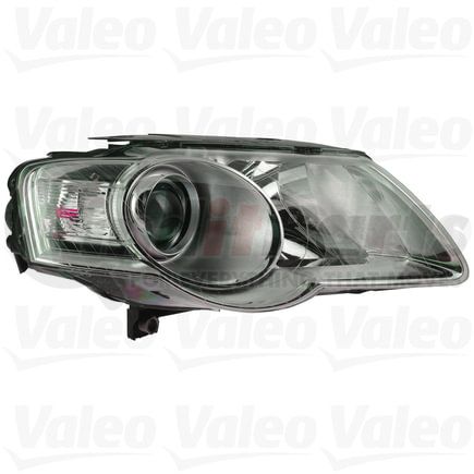 44715 by VALEO - 2006-2010 Volkswagen Passat Headlight Halogen Right