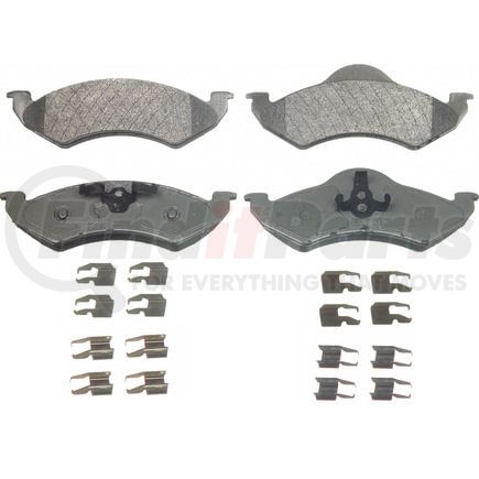 Wagner MX820 Disc Brake Pad Set Wagner Brake ThermoQuiet MX820 Semi-Metallic Disc Brake Pad Set
