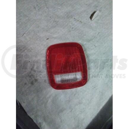 1669581C1 by NAVISTAR - Turn Signal / Parking Light Lens