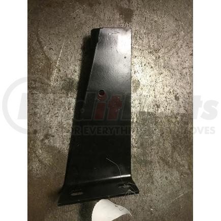 1675822C1 by NAVISTAR - INTERNATIONAL BRACKET ASSY MUFF