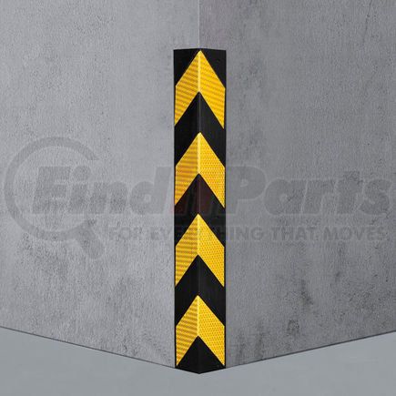 708113 by GLOBAL INDUSTRIAL - Global Industrial&#8482; Rubber Corner Guard 90&#176;, Medium Duty, 31"L