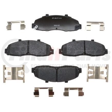 Raybestos MGD679CH Raybestos R-Line Ceramic Brake Pad Set