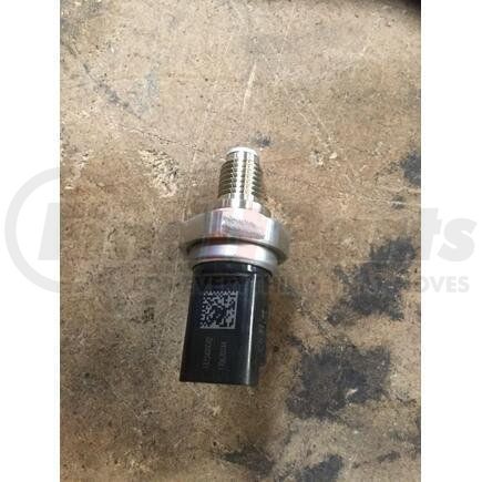 International 1873400C92 SENSOR ASSY PRESURE FUEL RAIL