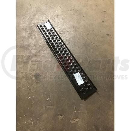 International 1661828C4 Battery Box Step, Navistar Compatible
