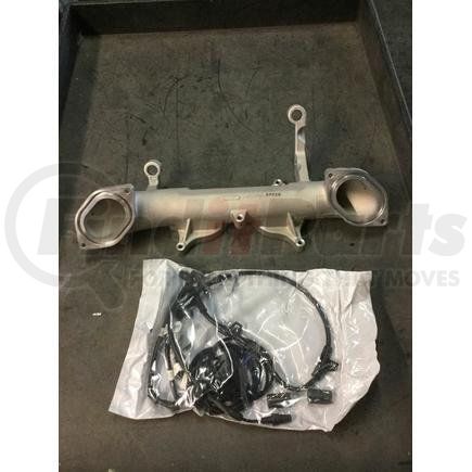 International 1899248C91 Air Distribution Duct Kit, Navistar Compatible