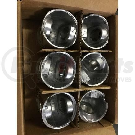 International 1858120C1 PISTON ALUMINUM