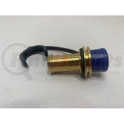 International 3877523C1 Adapter - 5/8 Voss Hose Barb, Navistar Compatible