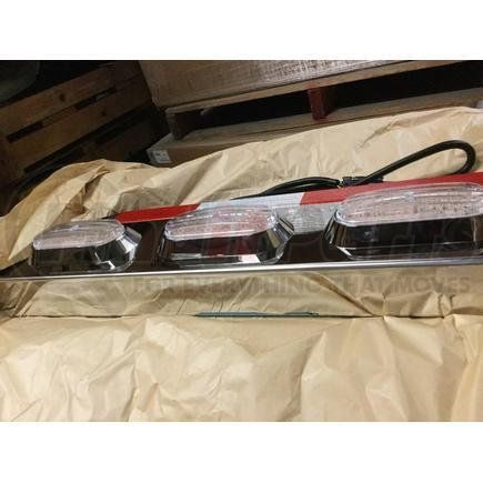 International 3683727C93 Lighted Mud Flap Hanger Support - Left Hand W/Clear Lens, Navistar Compatible