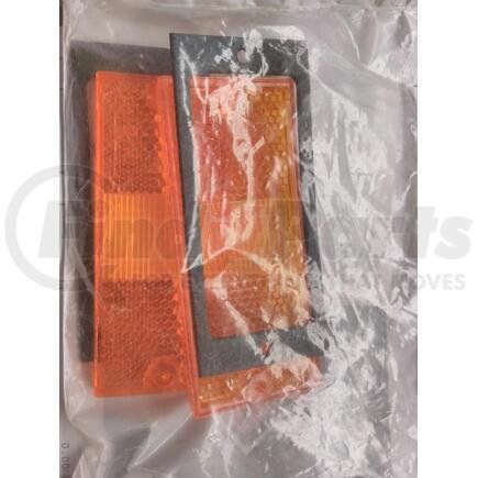 International 455528C1 Marker Light Lens, Navistar Compatible