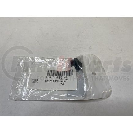 International 2511961C1 Vent Hose Clip, Navistar Compatible