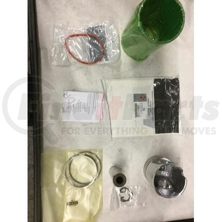 International 2516367C91 Engine Piston Kit, Navistar Compatible