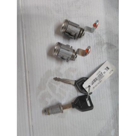 Ignition Lock Cylinder Set