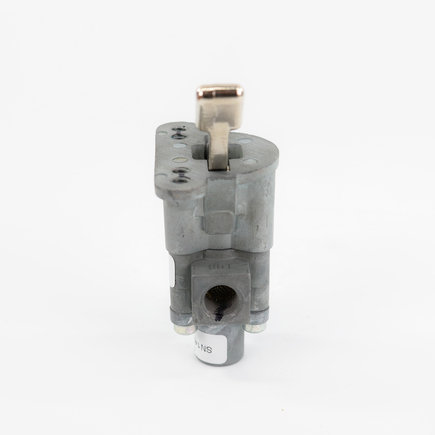 Air Brake Toggle Control Valve